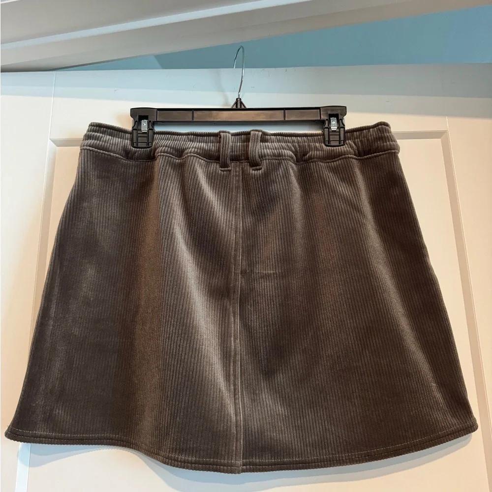 Alo Velour Baller Mini Skirt, Macchiato, Size Large